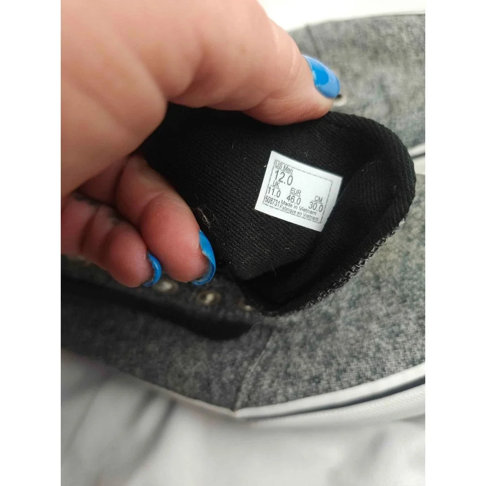 Vans Ward Low Top Sneakers Skate Shoes Mens Size 12 Gray Tweed Canvas Outdoor